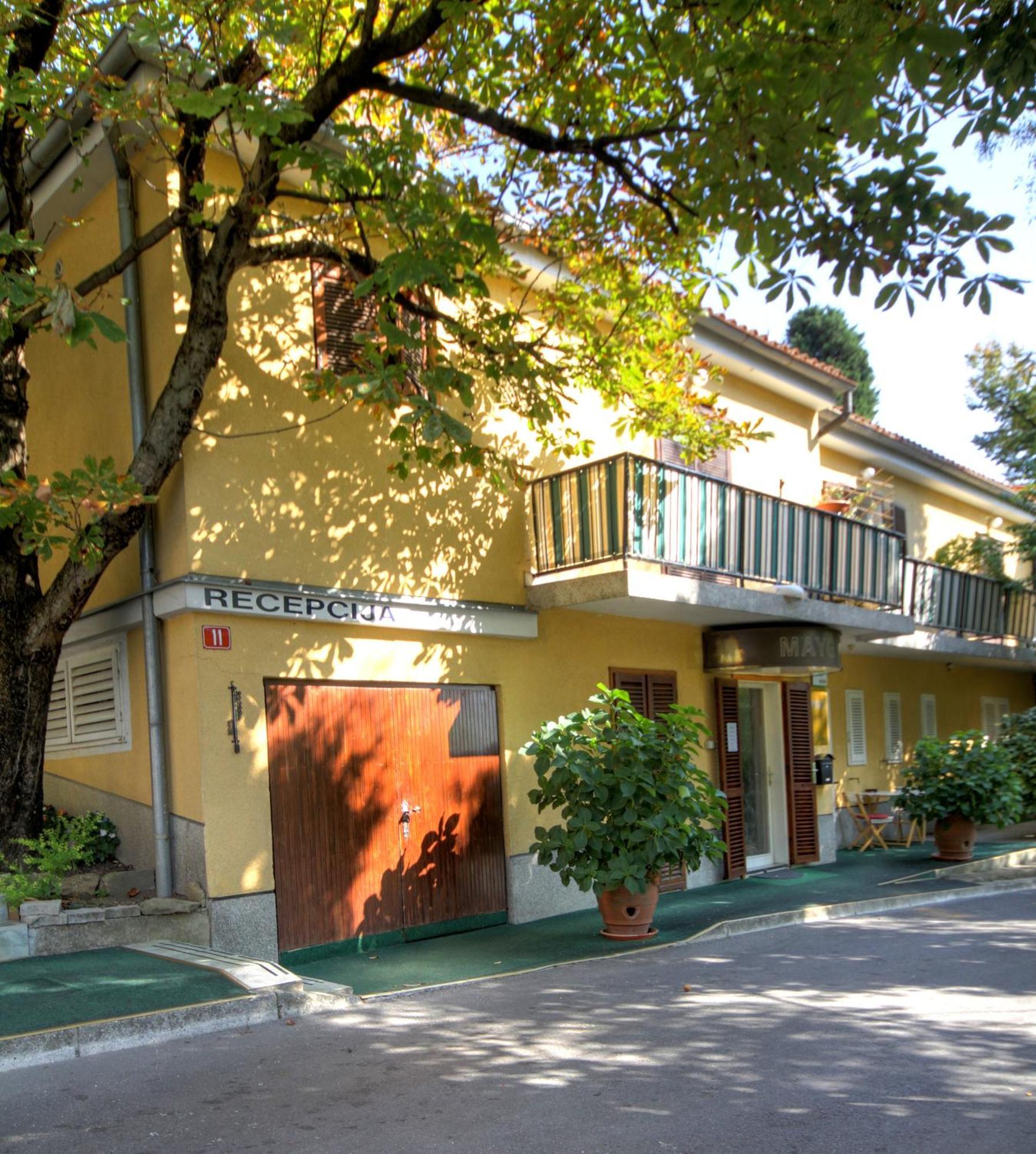 Forgotten Garden Apartments Portoroz Exterior photo